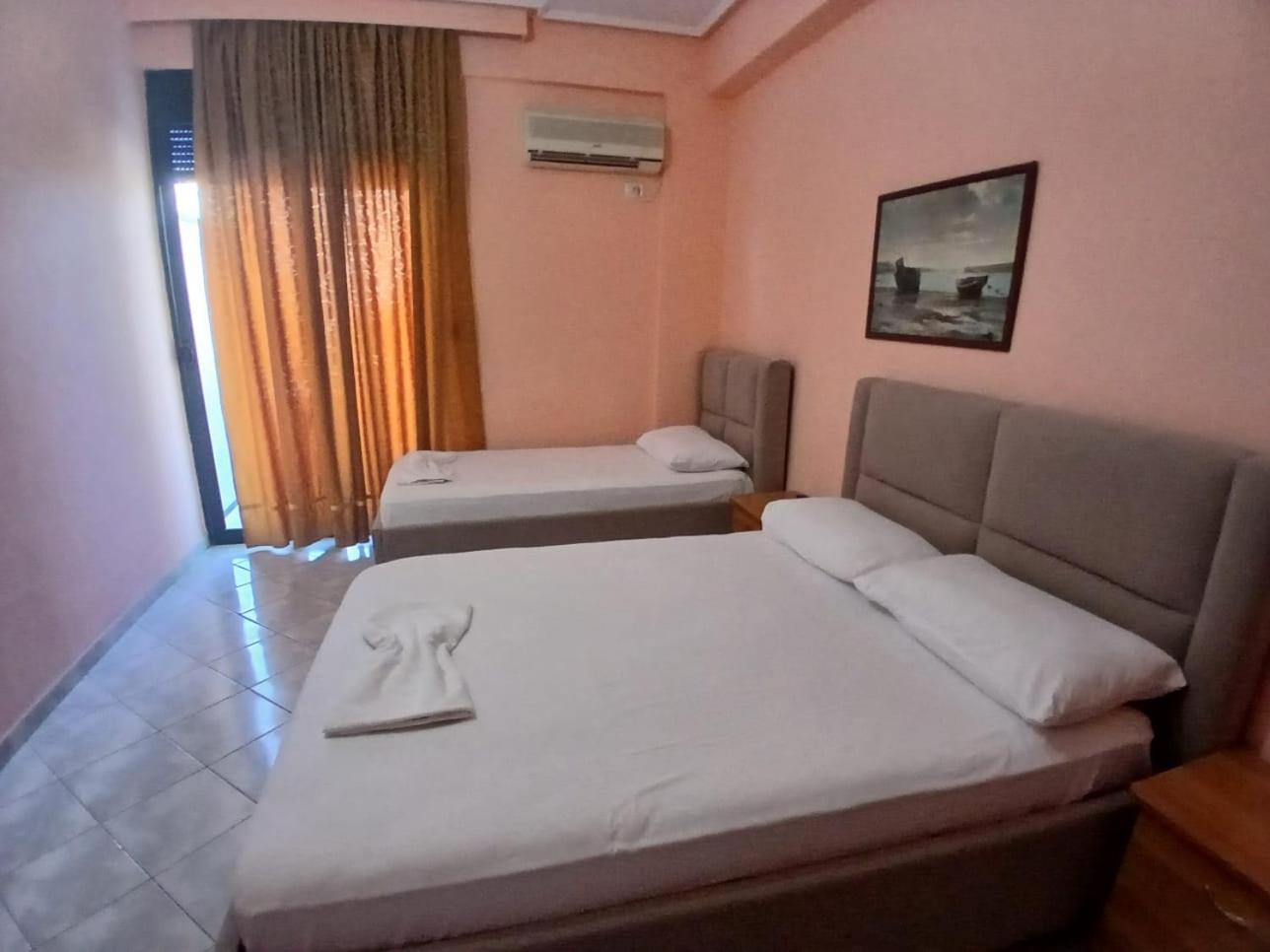 Hotel Rossi Vlorë Extérieur photo