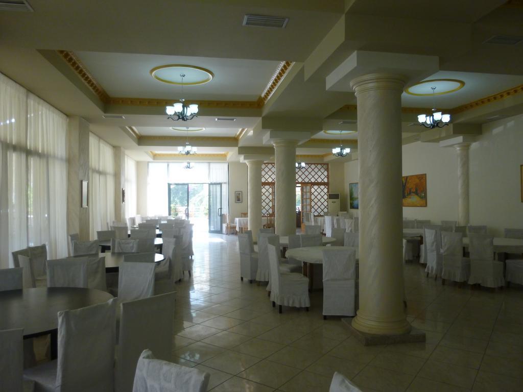 Hotel Rossi Vlorë Extérieur photo