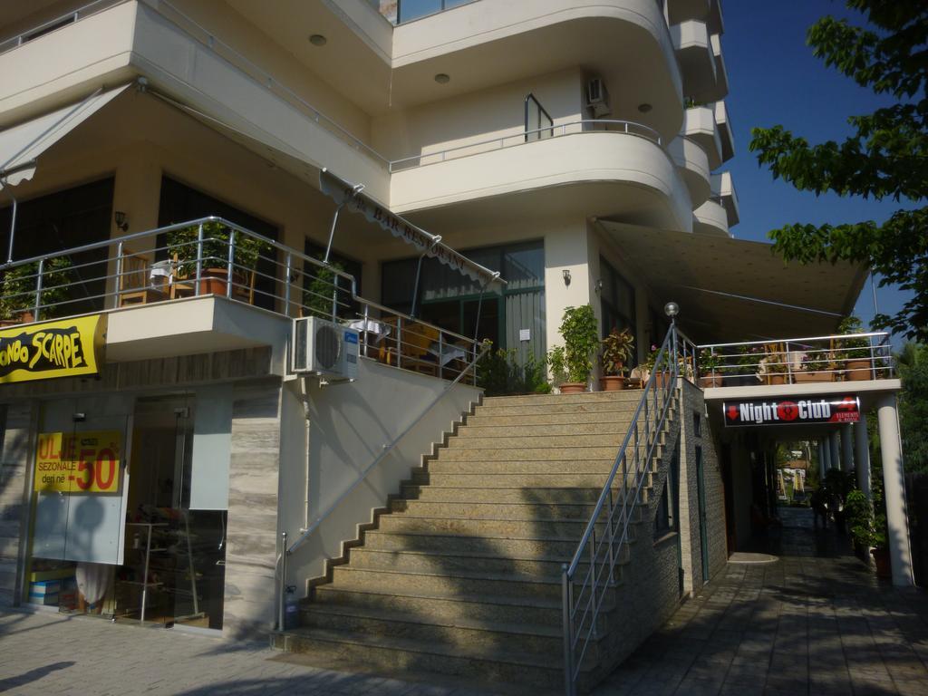 Hotel Rossi Vlorë Extérieur photo